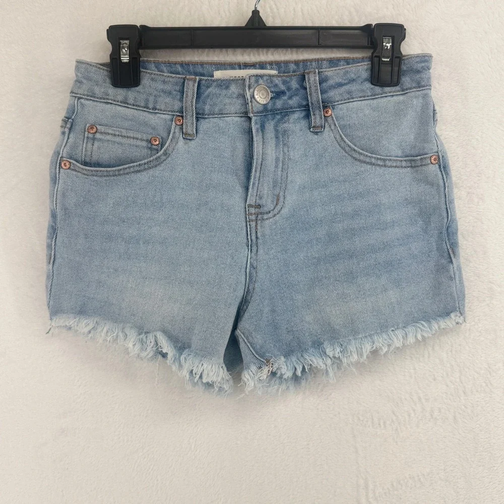 Almost‎ Famous Denim Shorts Womens Size 0 Light Wash Frayed Raw Hem High Rise